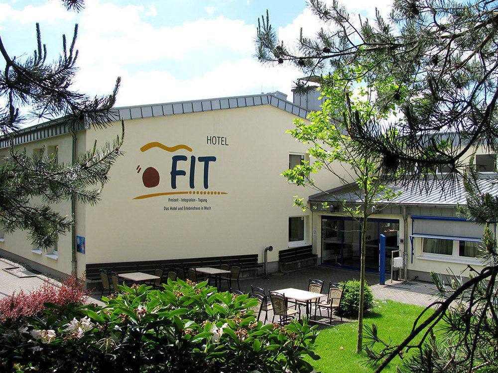 Hotel Fit Much Zewnętrze zdjęcie
