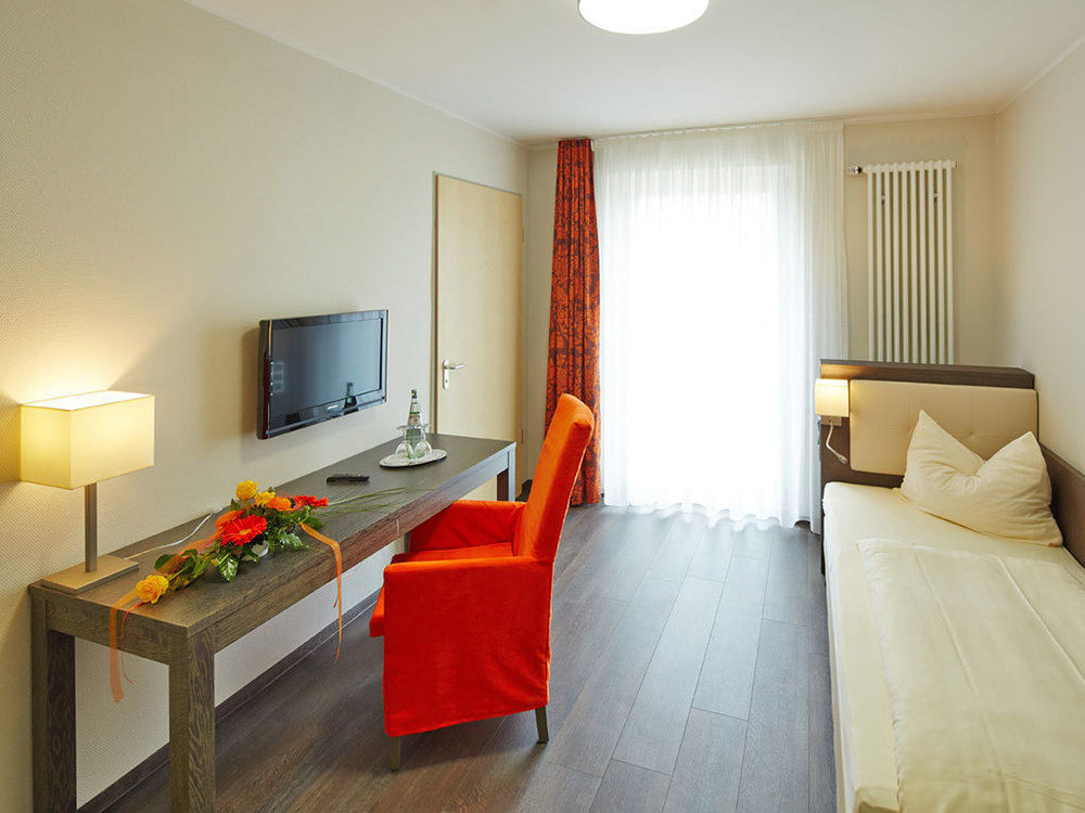 Hotel Fit Much Zewnętrze zdjęcie